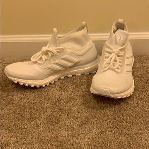 8.5 men’s adidas ultra boost all terr all white
